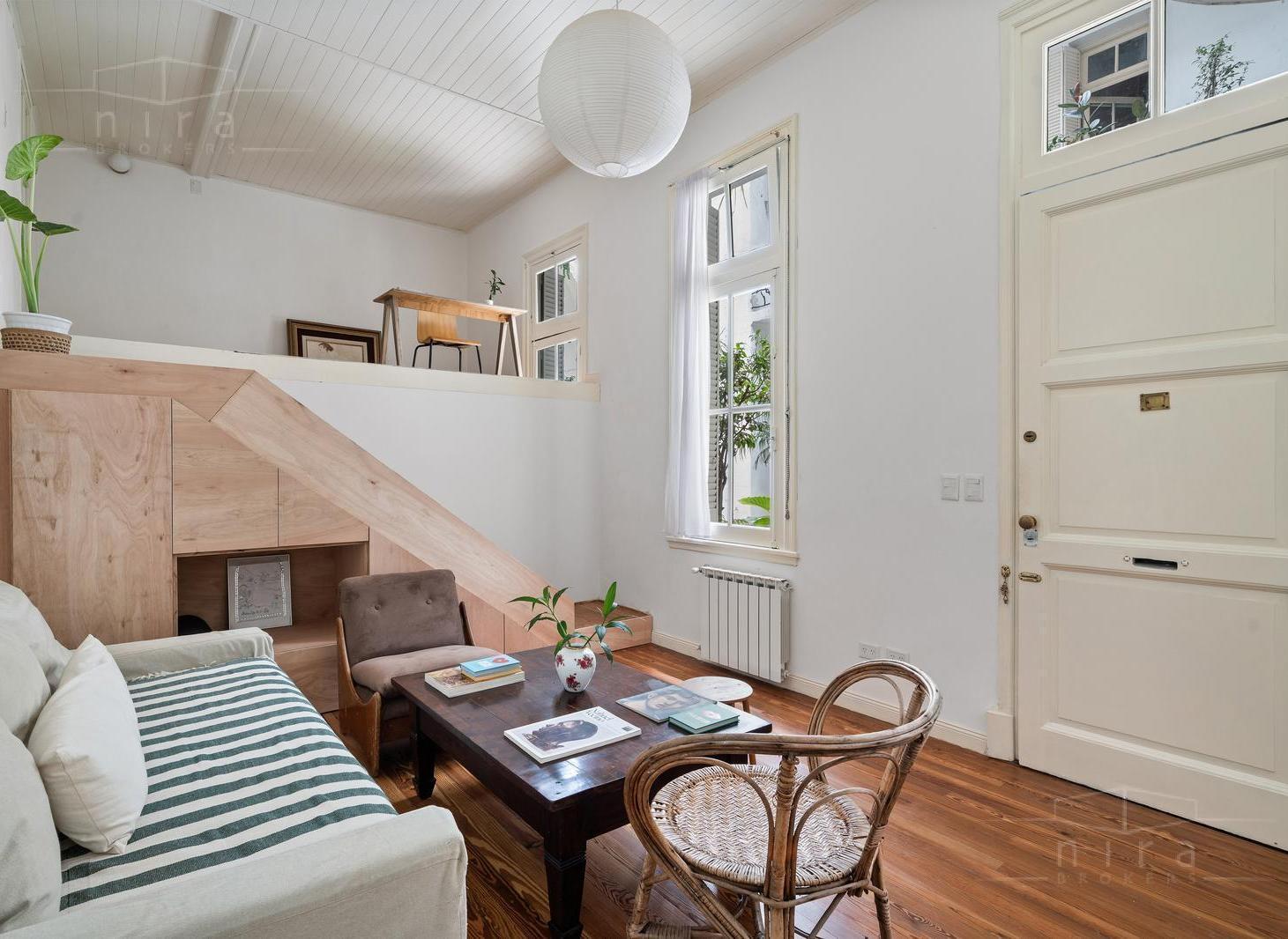 Foto de Colegiales Venta 3amb c/patio en Pasaje General Paz – Totalmente, imagen 1