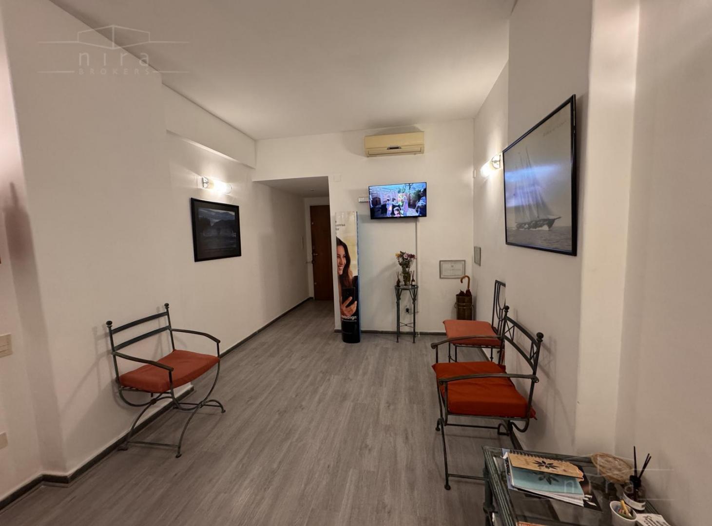 Foto de Departamento PB con jardín propio de mas de 100m² · Apto profesional ·, imagen 3