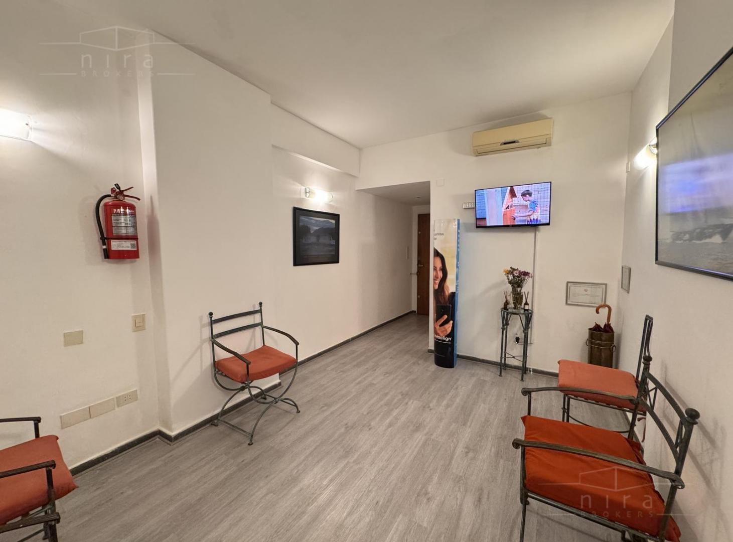 Foto de Departamento PB con jardín propio de mas de 100m² · Apto profesional ·, imagen 1