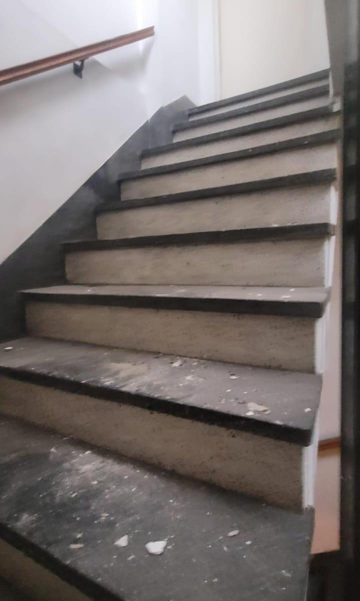 Piso Unico 100 m² Entrada Independiente 4 Amb Bcon y Terraza Propia 2