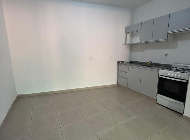DOS PH EN BLOCK EN 2 PLTAS: DE 3 AMB C/U CON TERRAZA PTIO QCHO A NUEVOS. 3