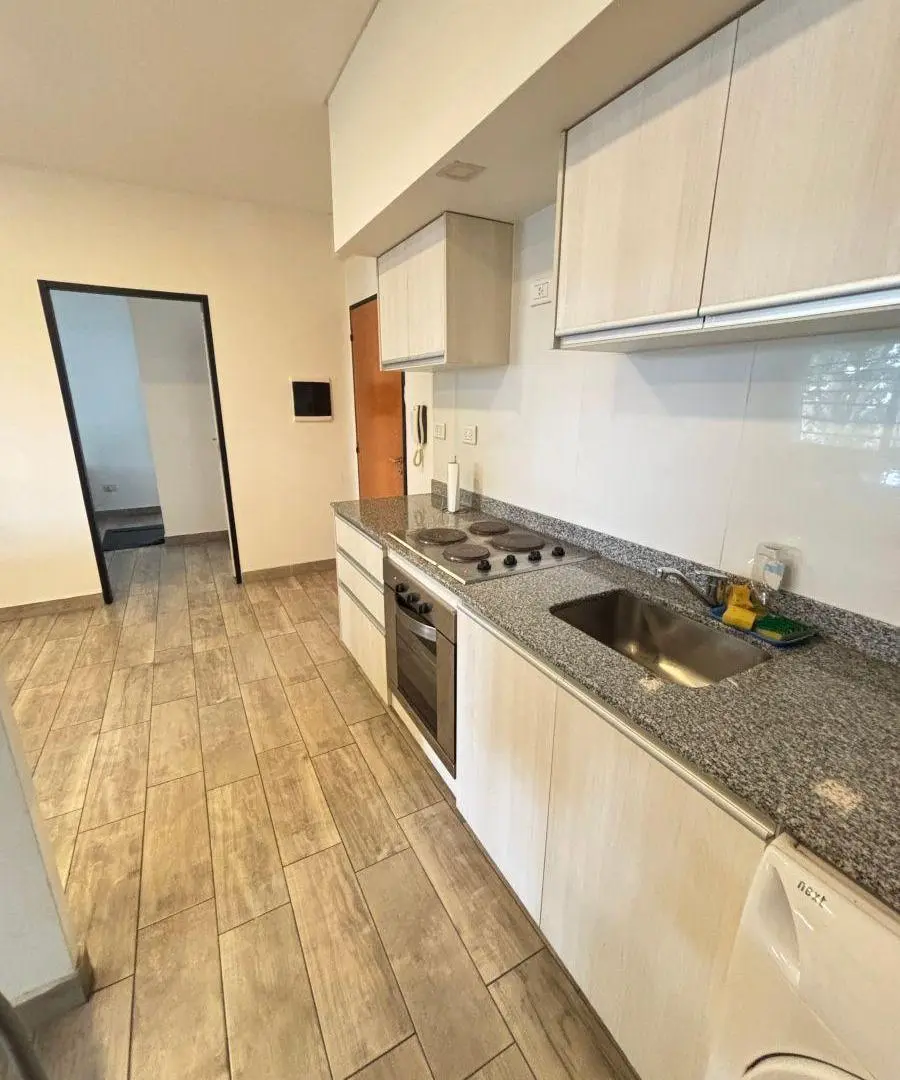 PH 2 AMB SEMIPISO AL FRENTE CON BALCÓN Y COCHERA CUBIERTA – SIN EXPENSAS 4