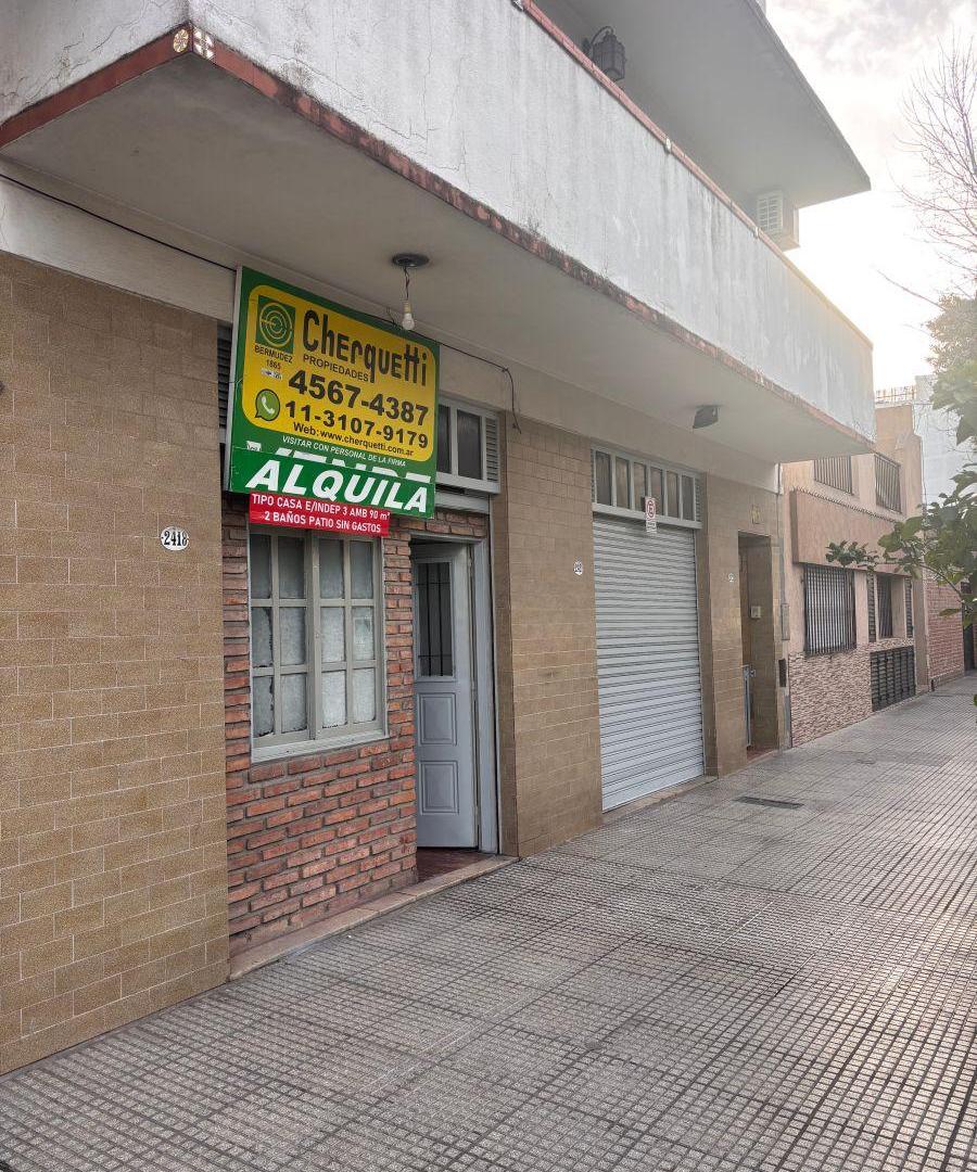 Foto de T/CASA AMPLIO 3 AMB 2 BAÑOS PATIO S/GASTOS DE EXPENSAS, imagen 1