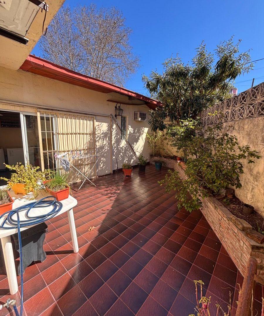 Foto de Derribando mitos: Casa 4 amb en esquina 2 baños garaje patio terraza, imagen 4