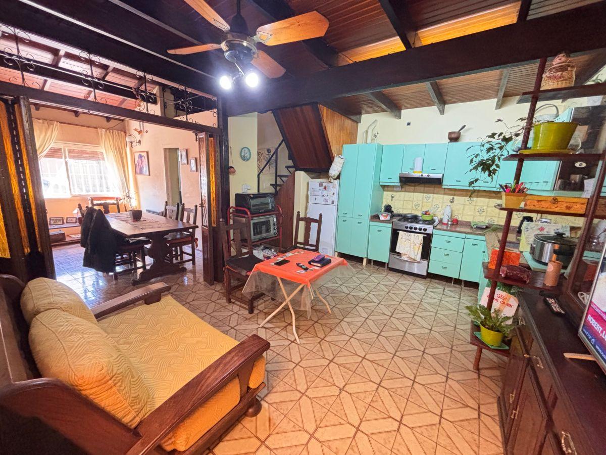 Foto de Derribando mitos: Casa 4 amb en esquina 2 baños garaje patio terraza, imagen 2