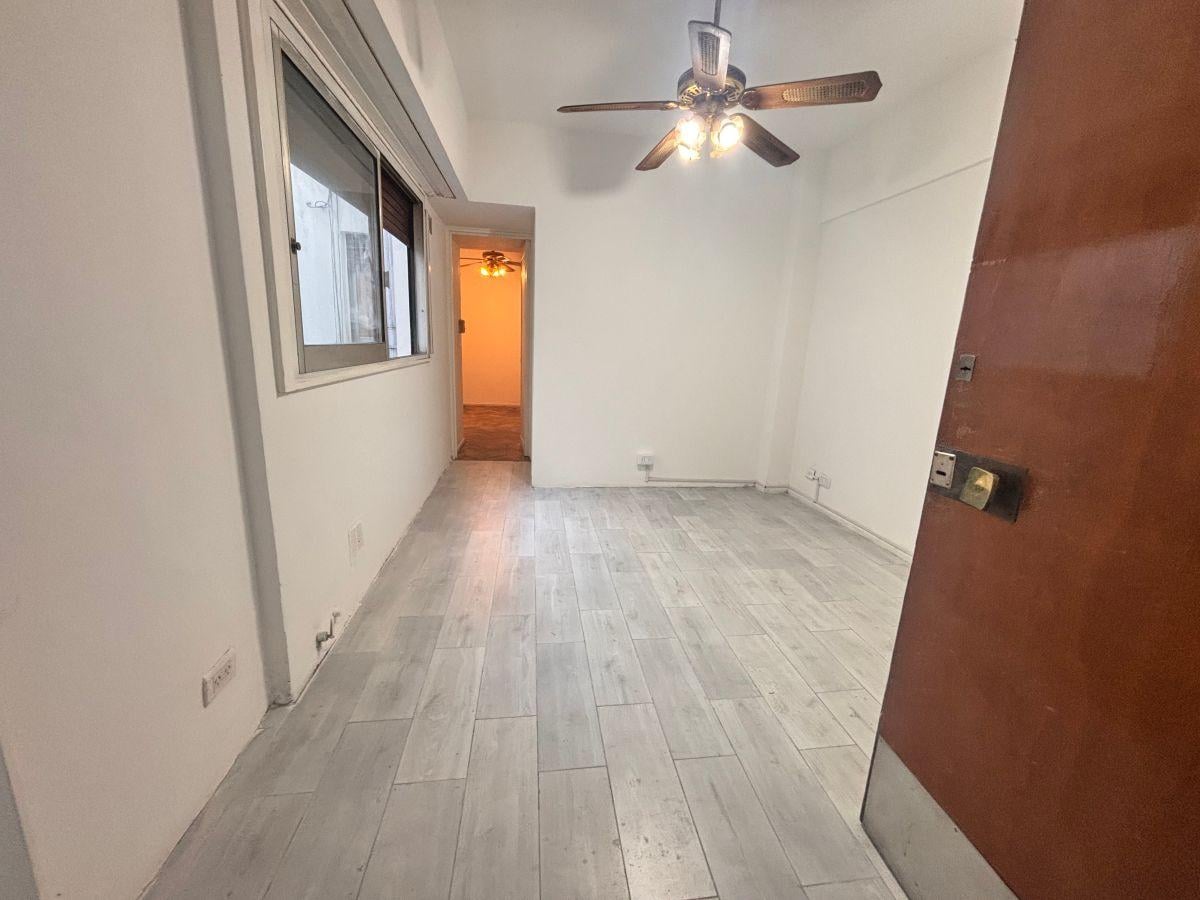 Foto de a pasos Metrobús 2 amb cocina living dormitorio lavadero, imagen 3