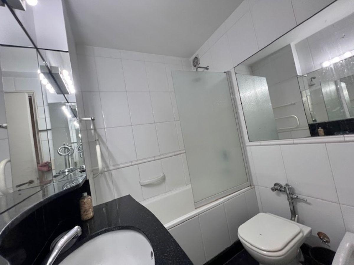 Foto de Departamento de 99 m² con 2 dormitorios en venta en Recoleta, imagen 4
