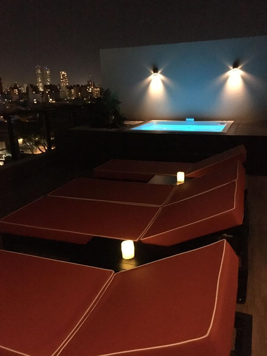 Venta departamento con terraza, parrilla y jacuzzi propio. 1 suites. 2 Cocheras. Amenities. Palermo