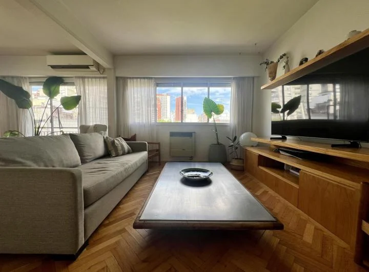 Departamento en venta Belgrano 2 dormitorios más dependencia, muy amplio, regia vista, completamente 3