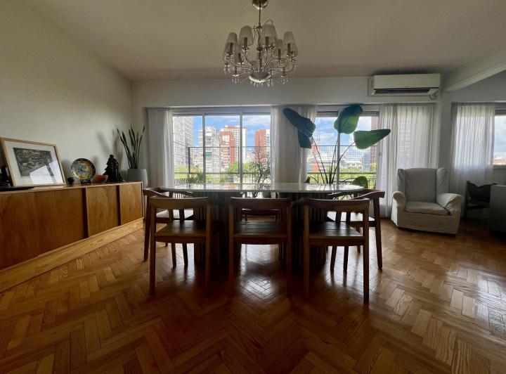 Departamento en venta Belgrano 2 dormitorios más dependencia, muy amplio, regia vista, completamente 2