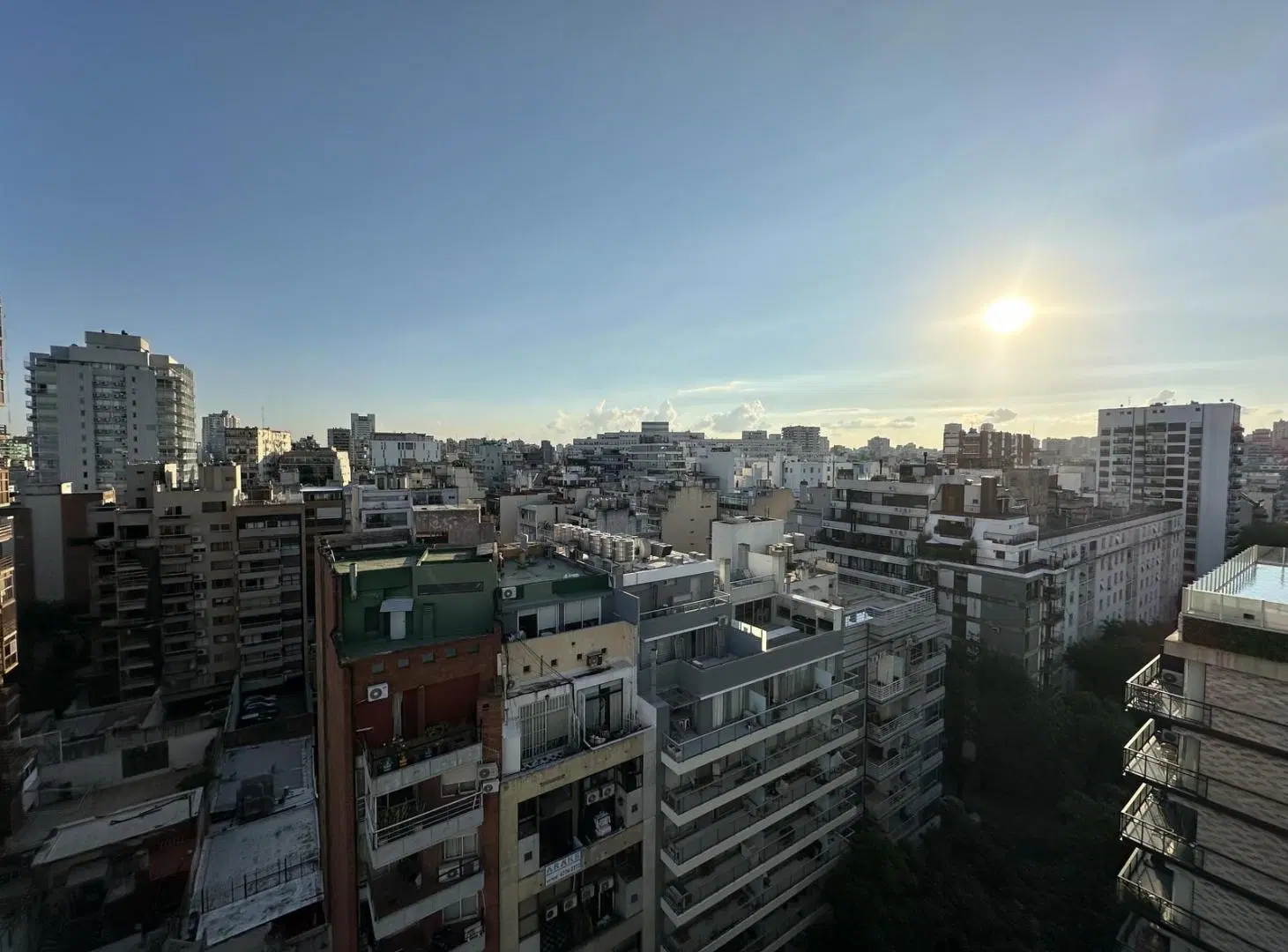 Alquiler 3 ambientes en Las Cañitas. Torre seguridad 24hs Full amenities. 1 cochera. Vista abierta 2
