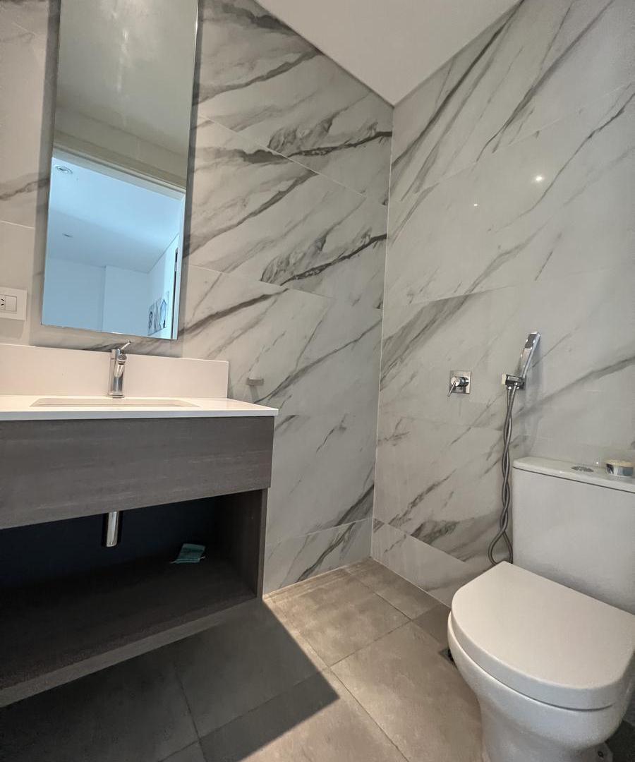 Foto de SLS SUITES. HOTEL.1 DORMITORIO. VISTA AL DIQUE Balcon aterrazado, imagen 3