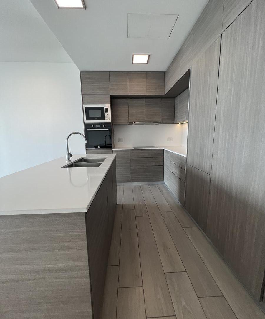 Foto de SLS SUITES. HOTEL.1 DORMITORIO. VISTA AL DIQUE Balcon aterrazado, imagen 5