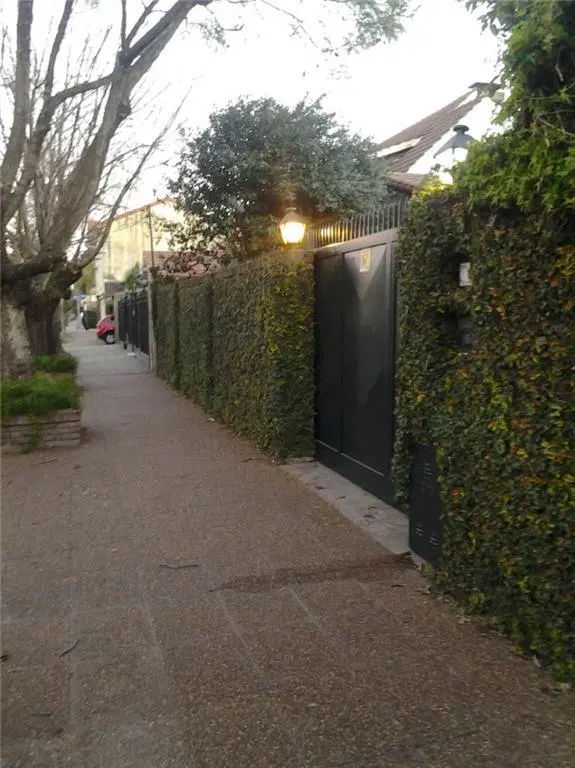 PARQUE DE 600m2!!! Quincho, Parrilla. CHALET 1 PLANTA!!! UNICO!!!! 5