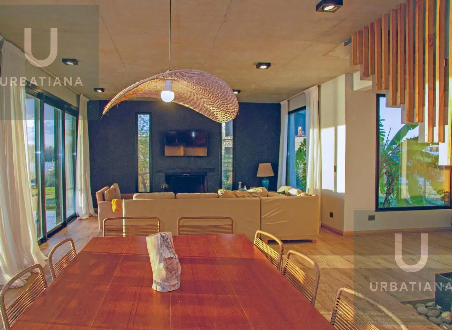 Casa en Venta con Muelle Propio sobre el Río - El Naudir, Escobar 2