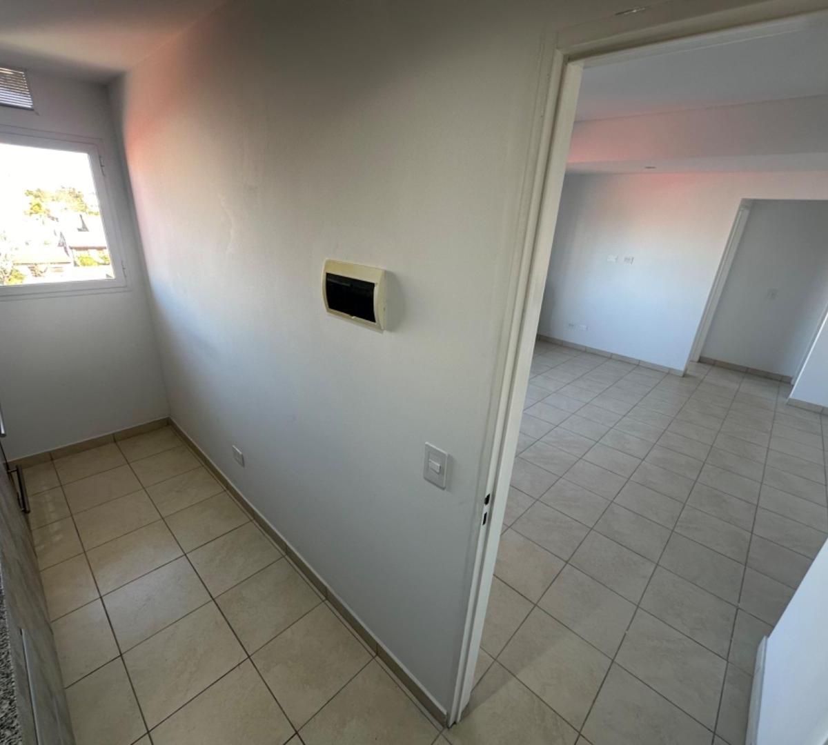 Venta de Departamento 2 Ambientes en San Miguel 5