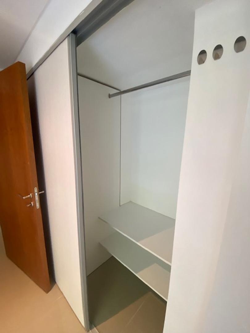 Venta Departamento de Categoría en Malvinas Argentinas 4