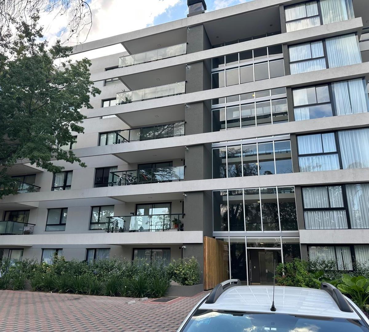 Venta Departamento de Categoría en Malvinas Argentinas 3