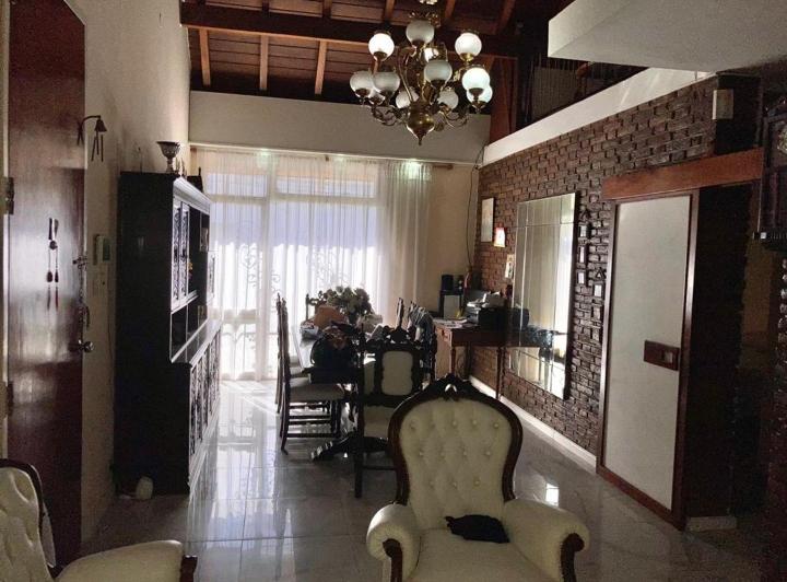 VENTA DE CASA MÁS DEPARTAMENTO TRES AMBIENTES 2