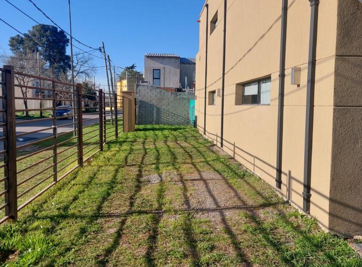 Venta de departamento central en complejo en San Miguel 2