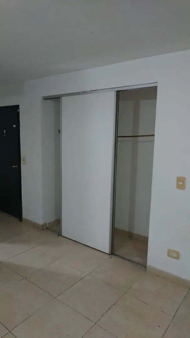 VENTA monoambiente con balcon pileta y seguridad Planta Baja 2