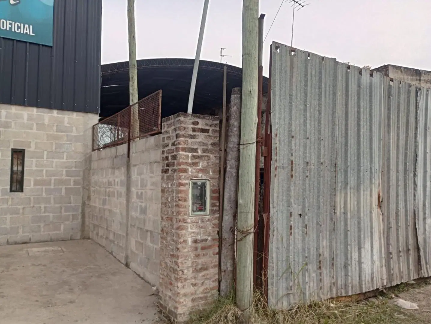 VENTA DE GALPÓN SOBRE LOTE DE 670 M2, EN JOSE C PAZ 2