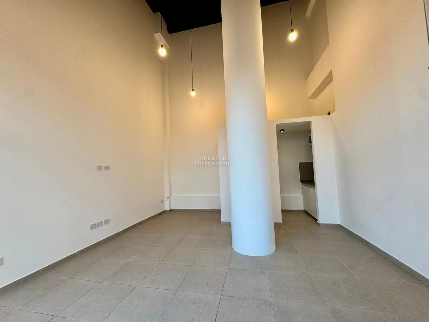 VENTA DE LOCAL A ESTRENAR EN SAN MIGUEL 5