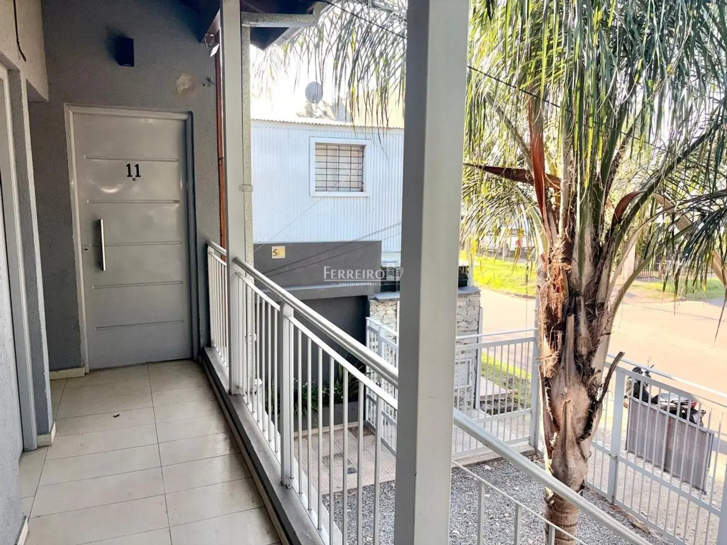 VENTA DEPARTAMENTO EN COMPLEJO CERRADO TRES AMBIENTES 3