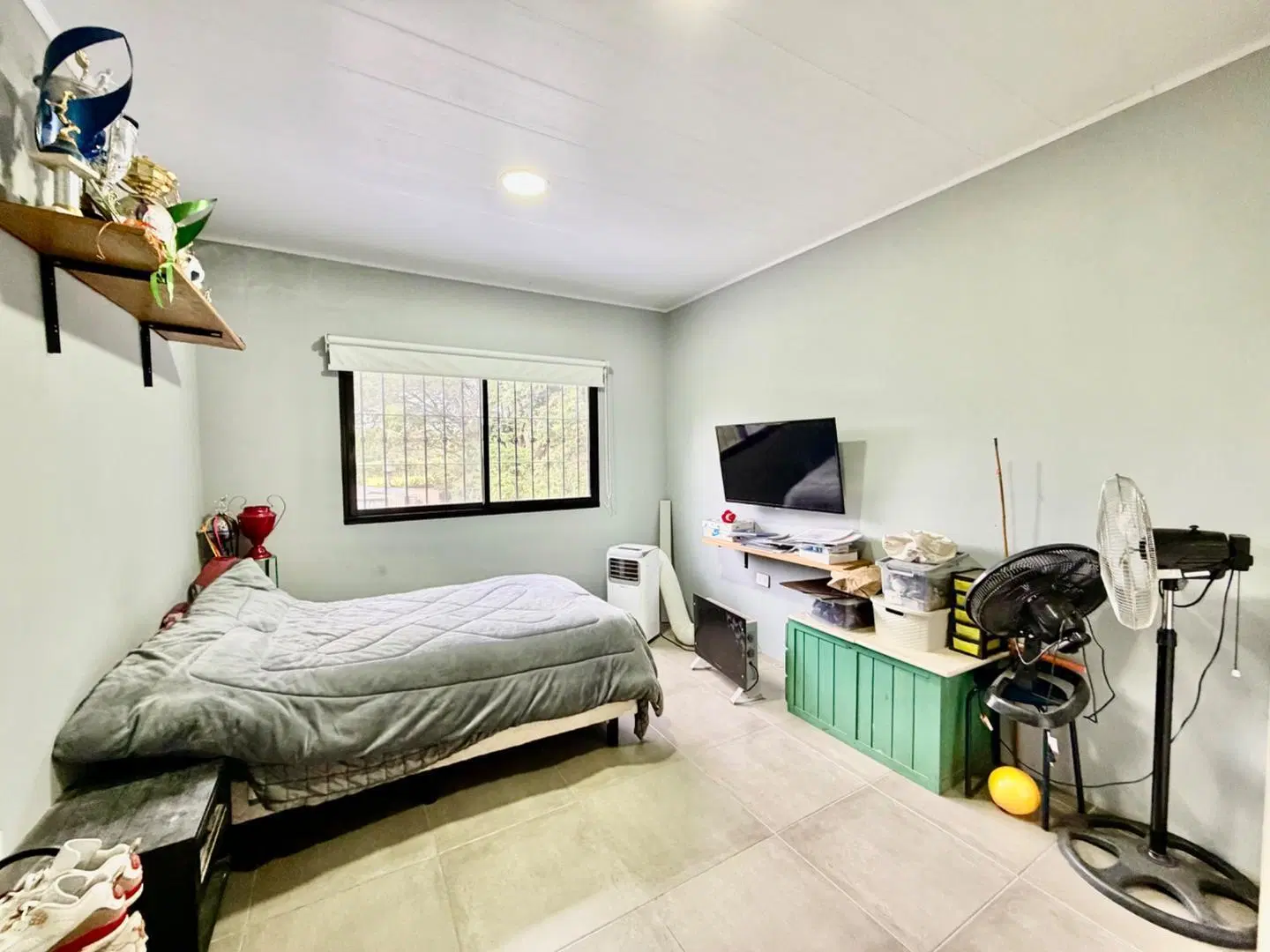 VENTA DE CASA EN JOSÉ C PAZ CON AMPLIO JARDÍN 4