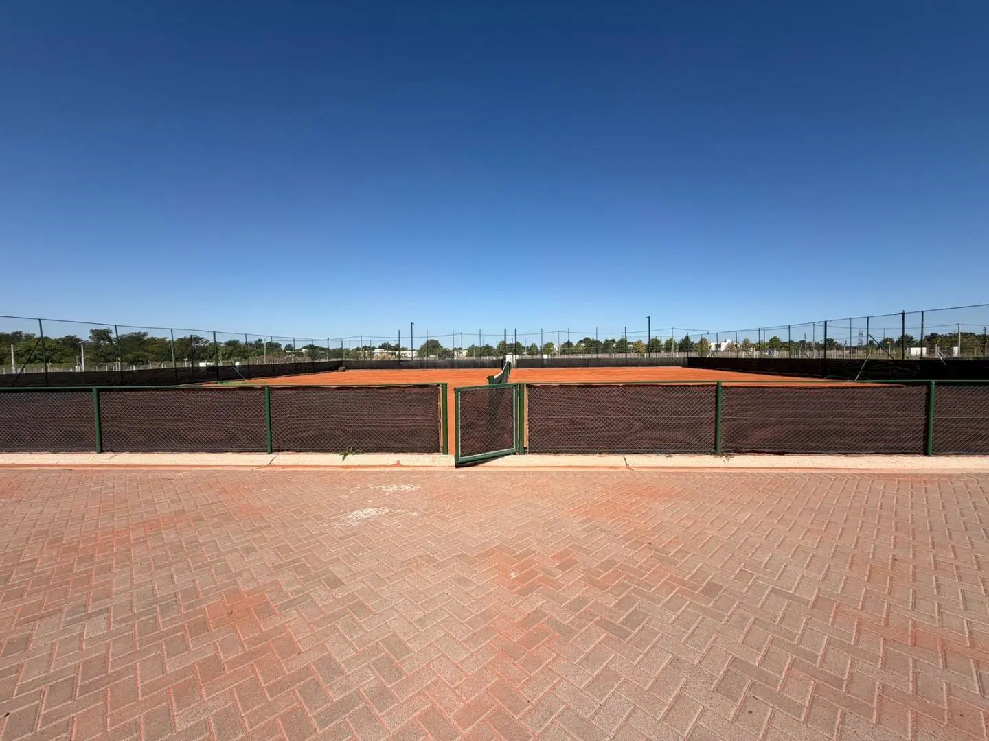 VENTA DE LOTE CON FINANCIAMIENTO VILLAGE PLAZA BELLA VISTA 4