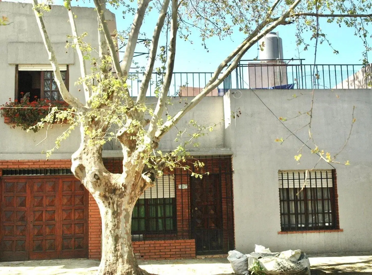 CHALET A LA VENTA EN BELLA VISTA- APTO CRÉDITO 4