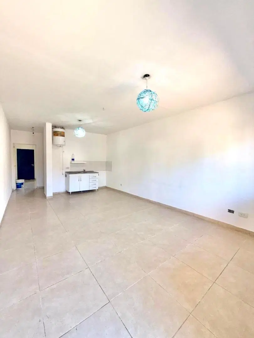 VENTA DOS AMBIENTES EN COMPLEJO CON ESPACIO GUARDA COCHE 1