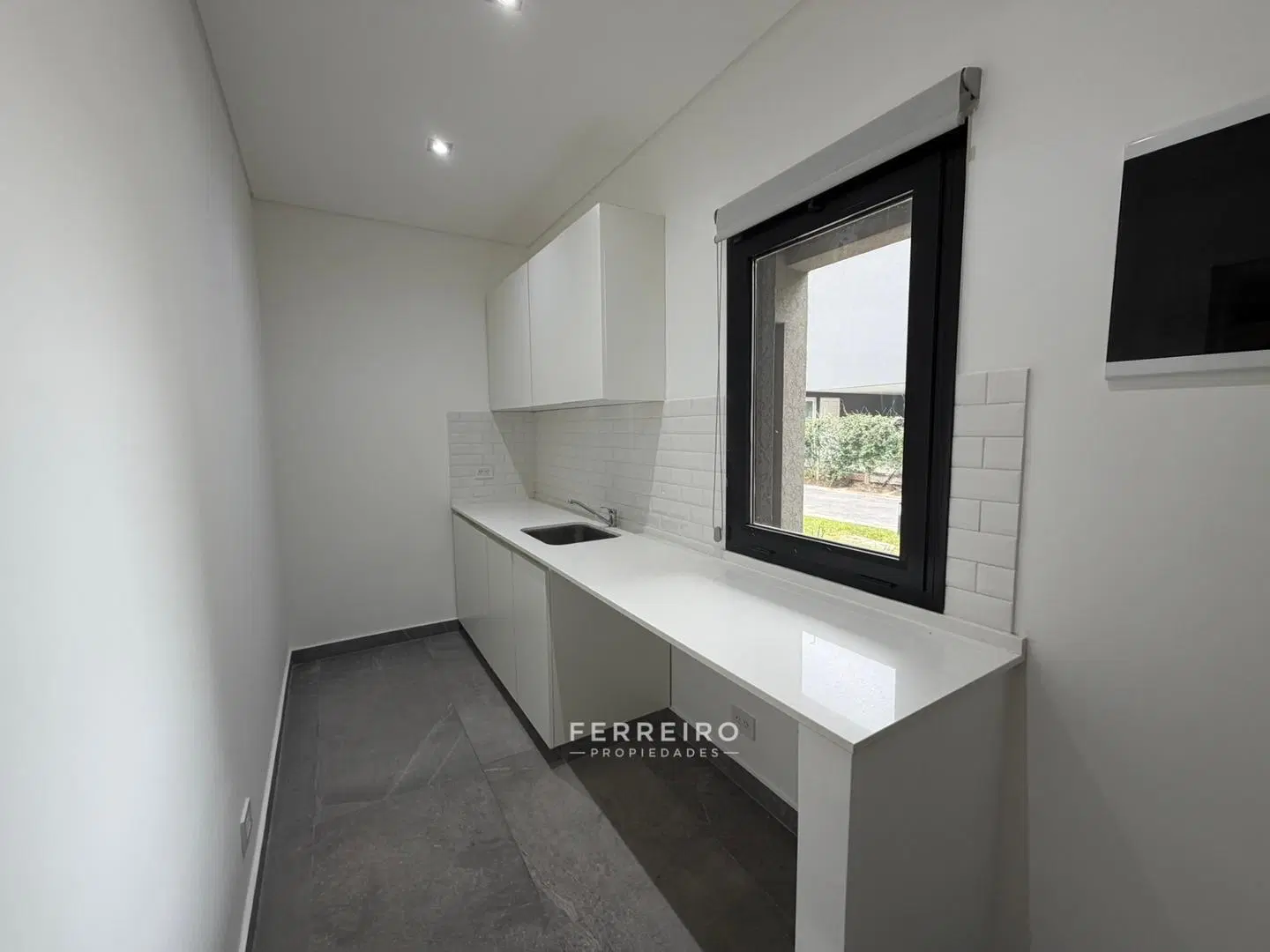 VENTA DE CASA 5 AMBIENTES EN EL BARRIO CERRADO "LOS OLIVOS" 5