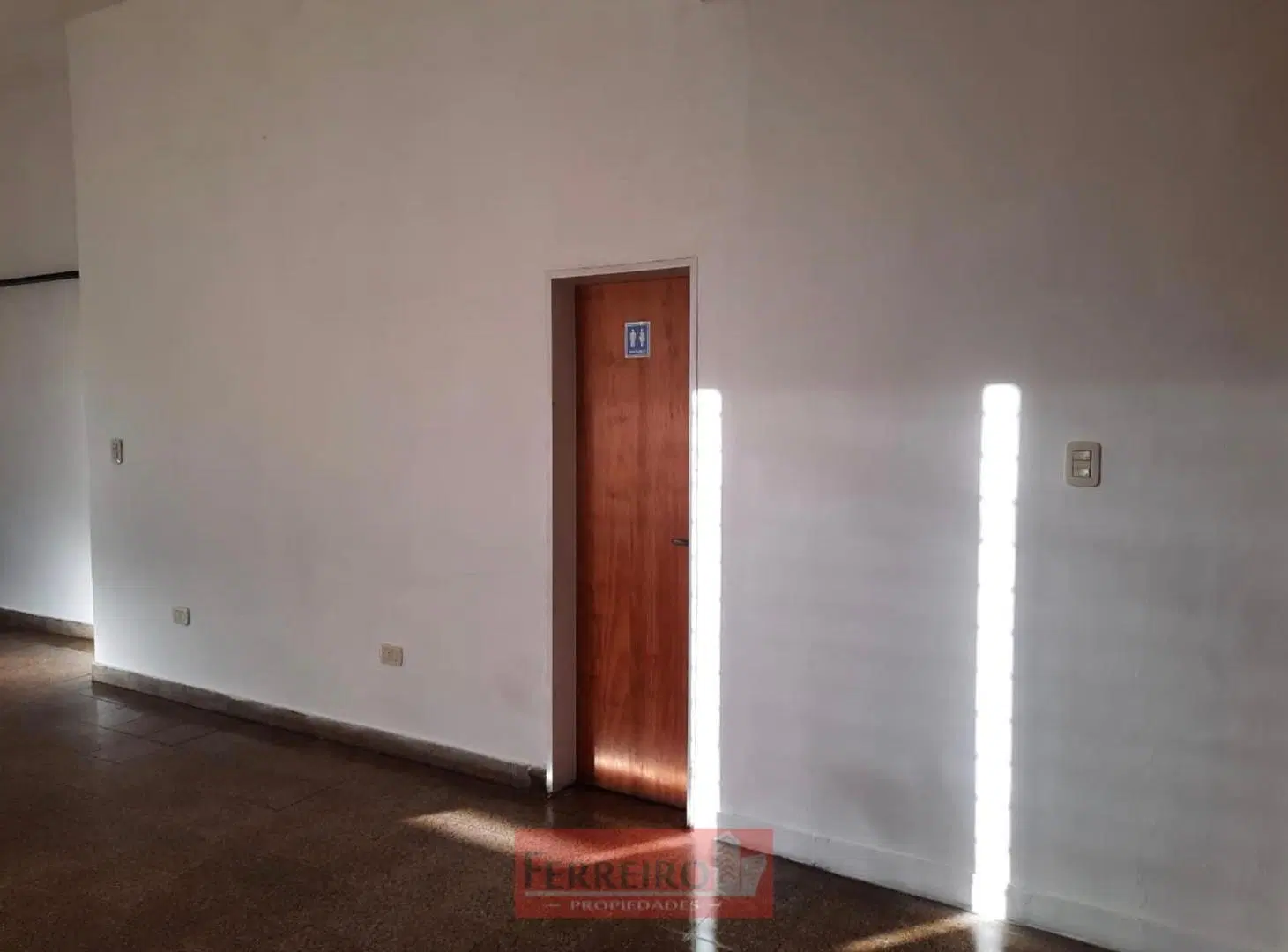 ALQUILER LOCAL COMERCIAL EN SAN MIGUEL 5