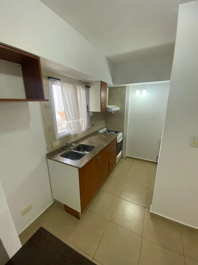 ALQUILER DEPARTAMENTO DOS AMBIENTES CON BALCÓN EN SAN MIGUEL 3