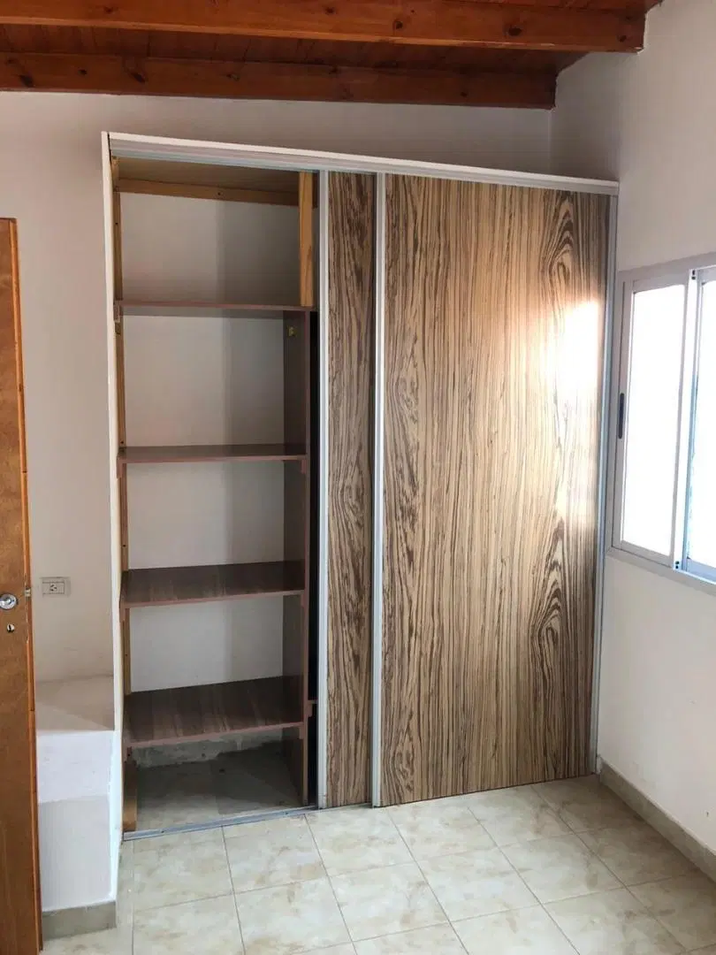 ALQUILER DE TRIPLEX CON PATIO EN COMPLEJO 5