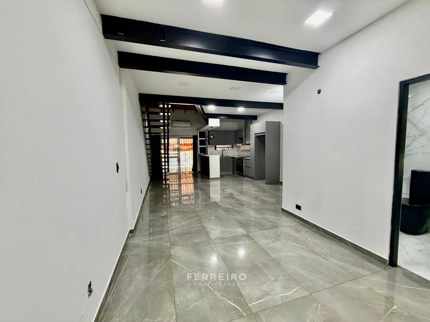 VENTA DE CASA 3 AMBIENTES CON PILETA EN MUÑIZ - APTA CRÉDITO 8