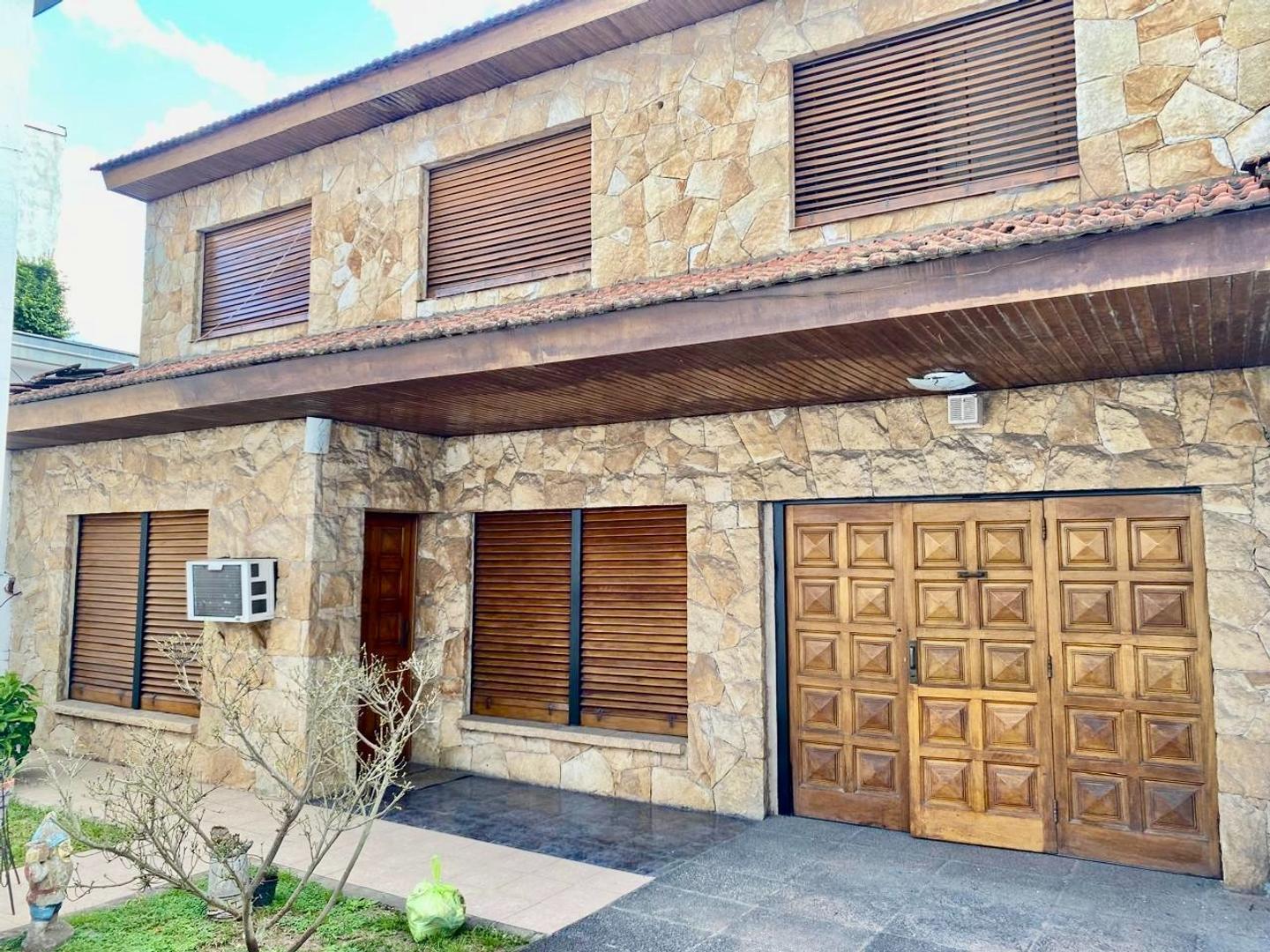 Foto de VENTA DE CASA EN JOSE C. PAZ CON LOCALES, CON AMPLIO JARDÍN, imagen 3