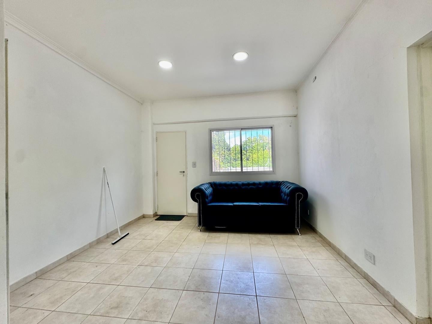 Foto de ALQUILER DE 4 OFICINAS EN JOSÉ C PAZ, imagen 3