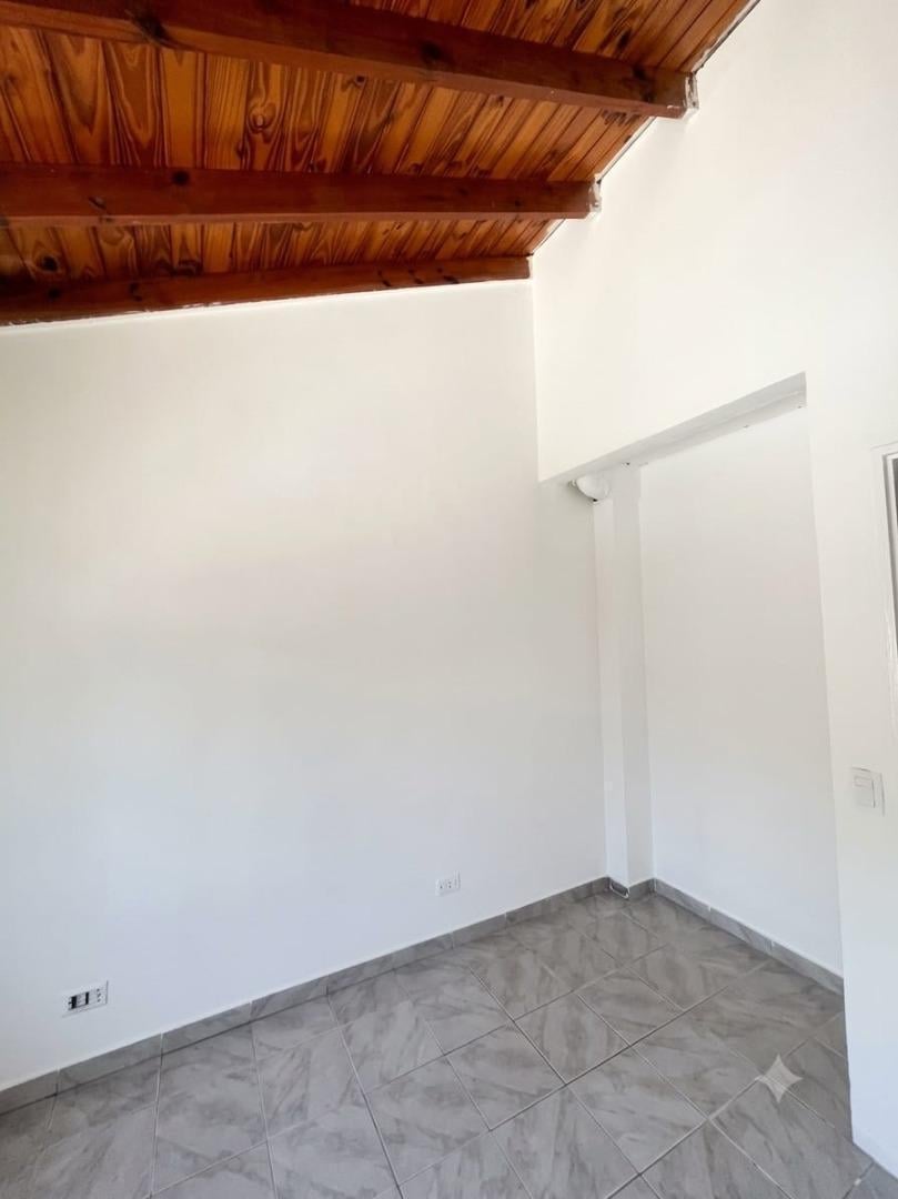 Foto de VENTA DUPLEX EN COMPLEJO CERRADO CON PATIO Y COCHERA, imagen 4
