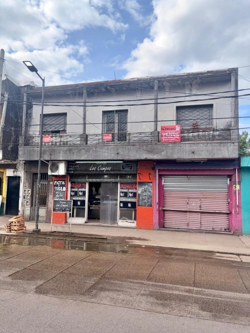 Foto de VENTA DEPARTAMENTO Y LOCALES ZONA COMERCIAL JOSE C. PAZ, imagen 1