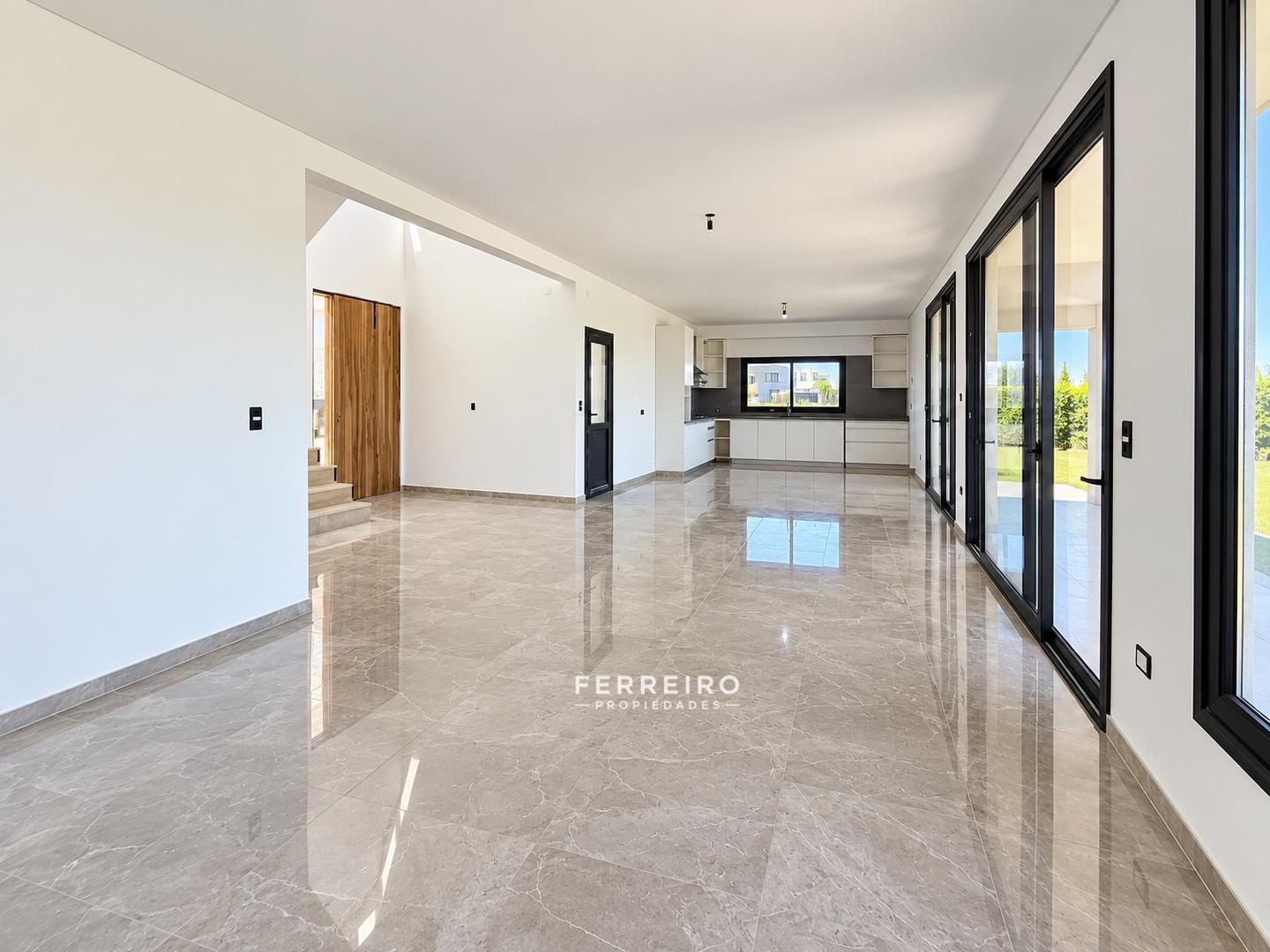 Foto de VENTA DE CASA 5 AMBIENTES EN BARRIO CERRADO VILLAGE JOVEN, imagen 4