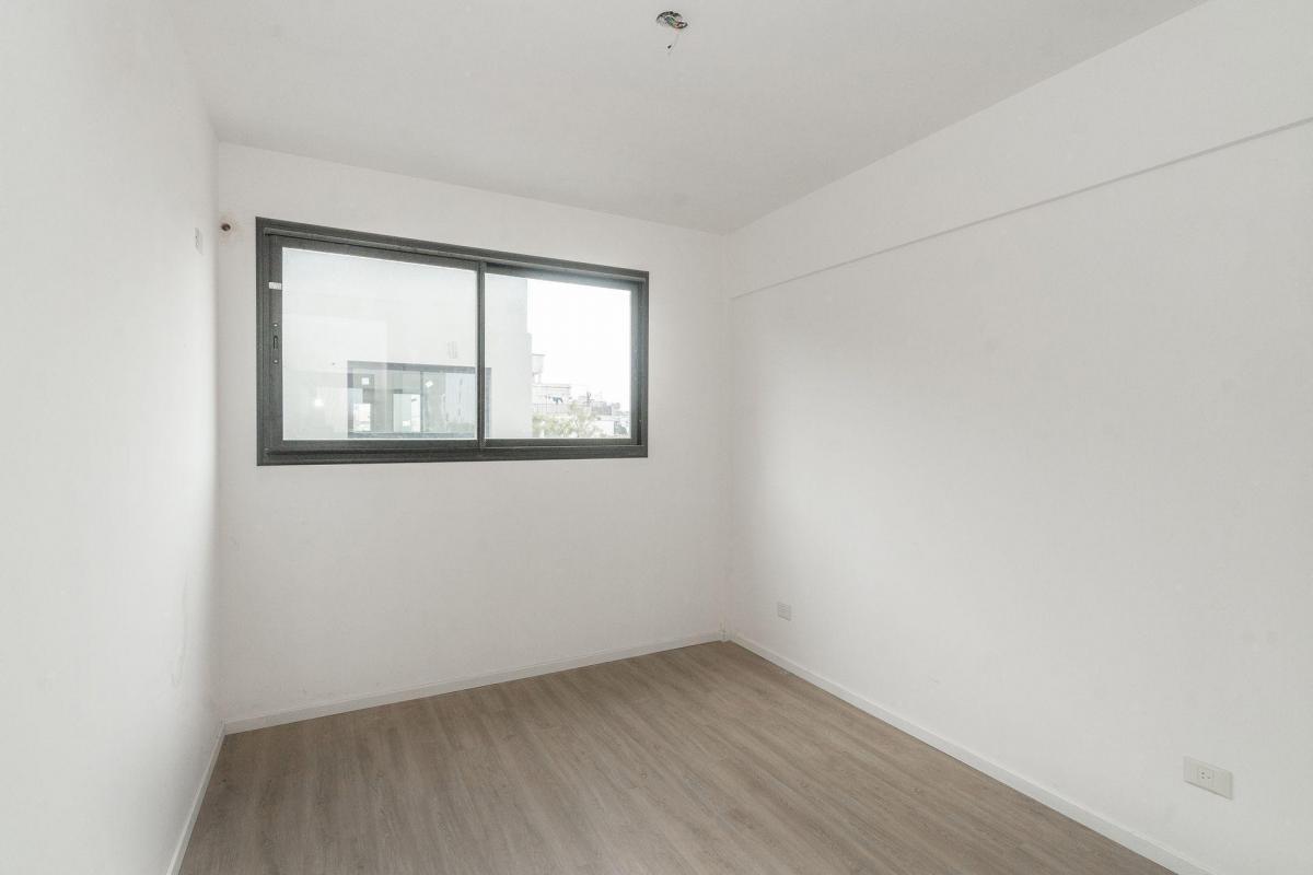 Venta Depto 3 Amb Balcón y Terreza en Montecastro 3