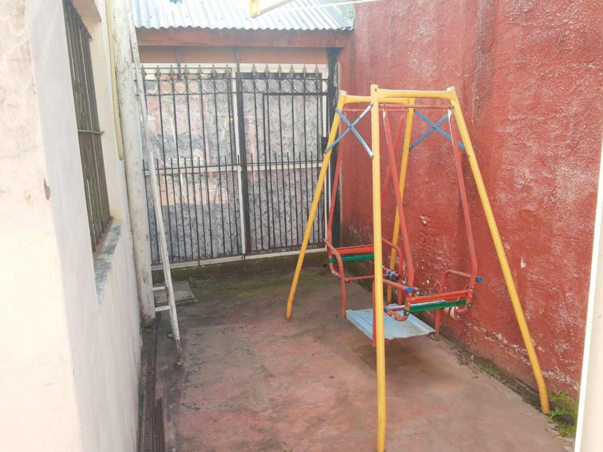 Casa 3 Amb + 5 Dptos. de 2 Amb. en Venta San Miguel 3