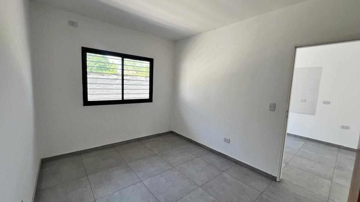 Departamento 2 Ambientes C/patio Jose C. Paz 1