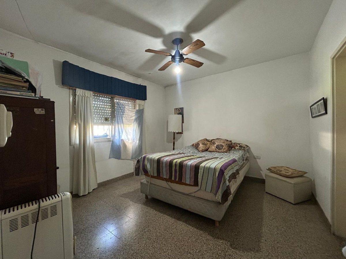 Venta Casa 5 Amb. con Parrilla y Garage - Muñiz 2
