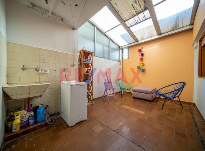 Venta Depto 4 ambientes en Nuñez patio y cochera 3