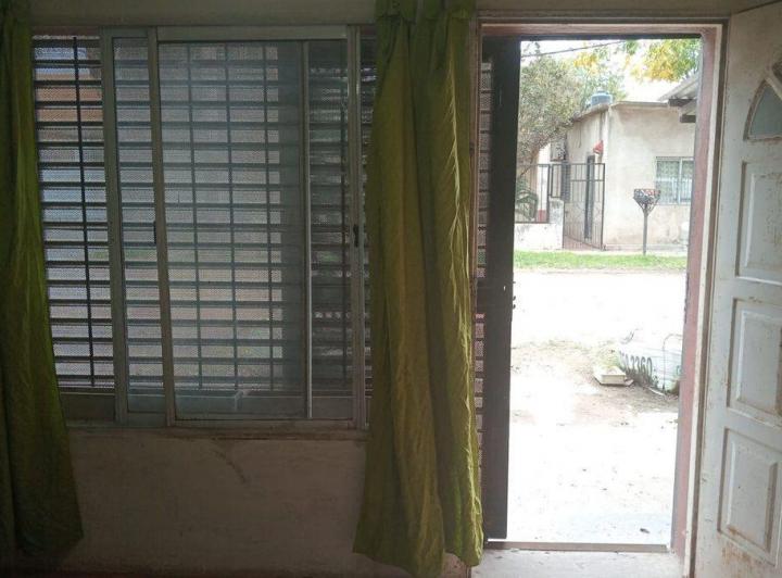 VENTA DE CASA C\ DPTO  EN LOMA FLORIDA MERLO 5