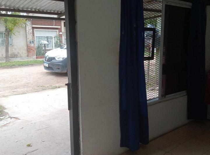 VENTA DE CASA C\ DPTO  EN LOMA FLORIDA MERLO 4