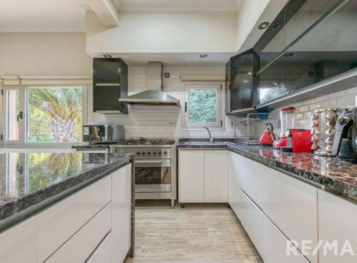VENTA DE CASA EN BARRIO SAN IGNACIO 4